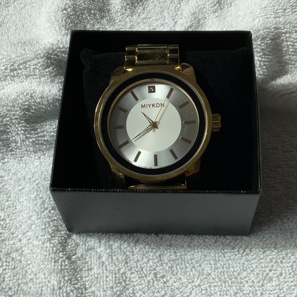 Miykon gold watch
